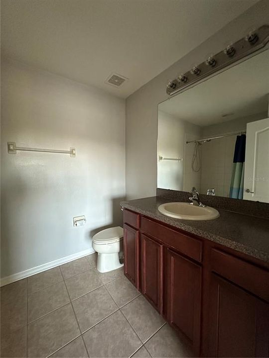 En Venta: $235,000 (2 camas, 2 baños, 1176 Pies cuadrados)