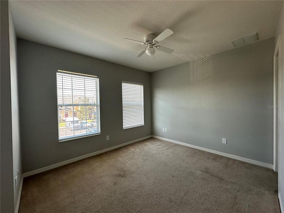 En Venta: $235,000 (2 camas, 2 baños, 1176 Pies cuadrados)