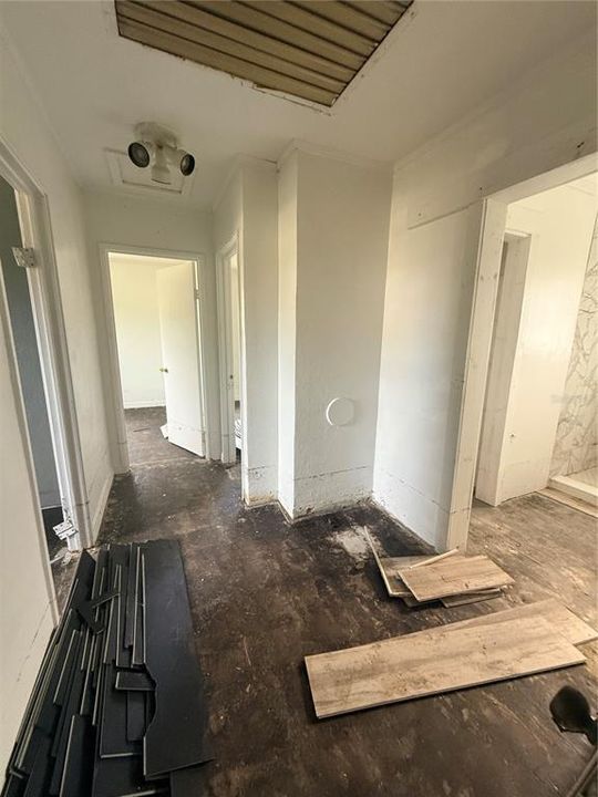 待售: $80,000 (3 贝兹, 1 浴室, 1248 平方英尺)