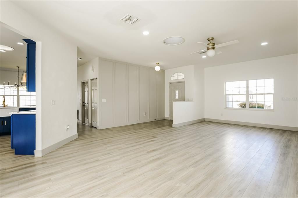 For Sale: $434,900 (4 beds, 2 baths, 2183 Square Feet)