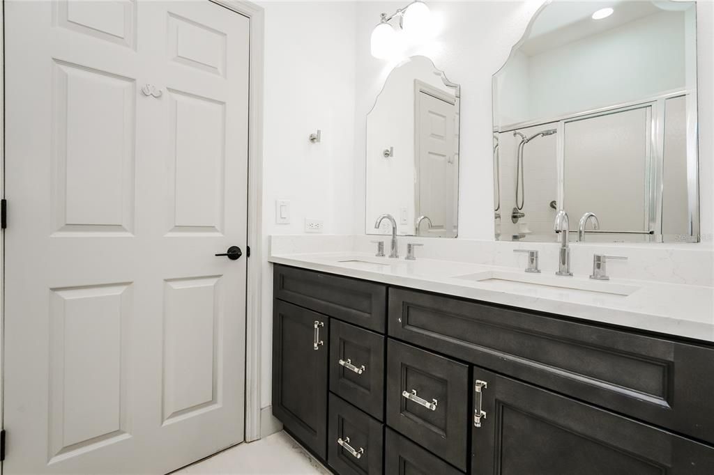 For Sale: $434,900 (4 beds, 2 baths, 2183 Square Feet)