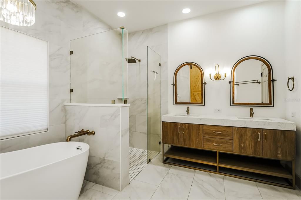 For Sale: $434,900 (4 beds, 2 baths, 2183 Square Feet)