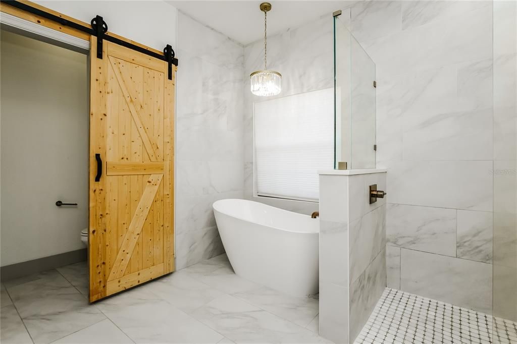 For Sale: $434,900 (4 beds, 2 baths, 2183 Square Feet)