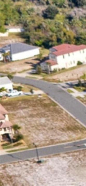 待售: $220,000 (0.16 acres)