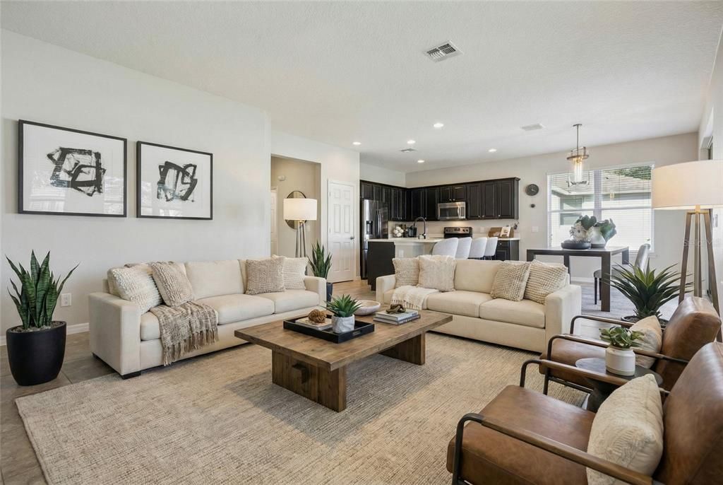 На продажу: $598,000 (7 спален, 6 ванн, 3584 Квадратных фут)