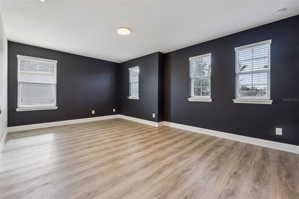 На продажу: $598,000 (7 спален, 6 ванн, 3584 Квадратных фут)