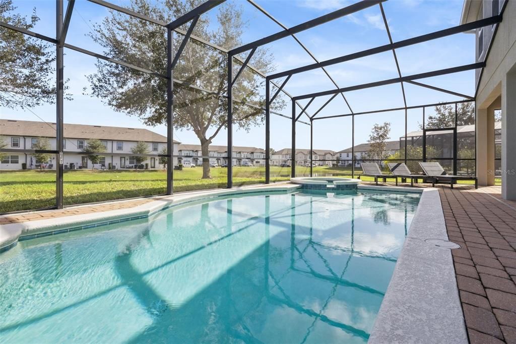 На продажу: $598,000 (7 спален, 6 ванн, 3584 Квадратных фут)