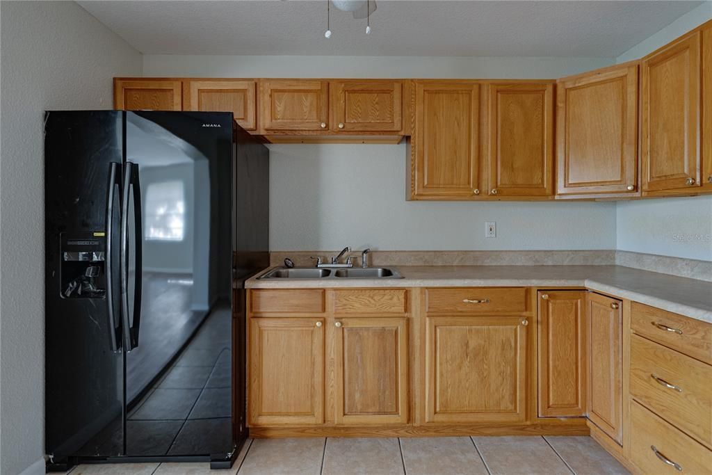 待售: $249,995 (3 贝兹, 2 浴室, 1415 平方英尺)