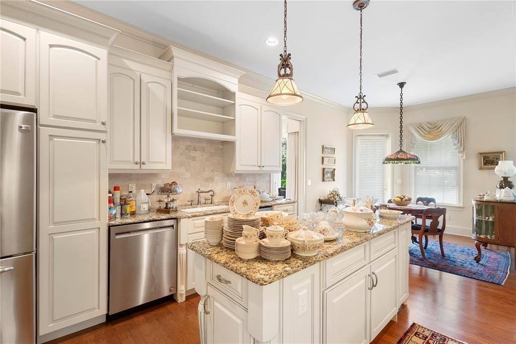 На продажу: $1,199,000 (4 спален, 4 ванн, 3812 Квадратных фут)