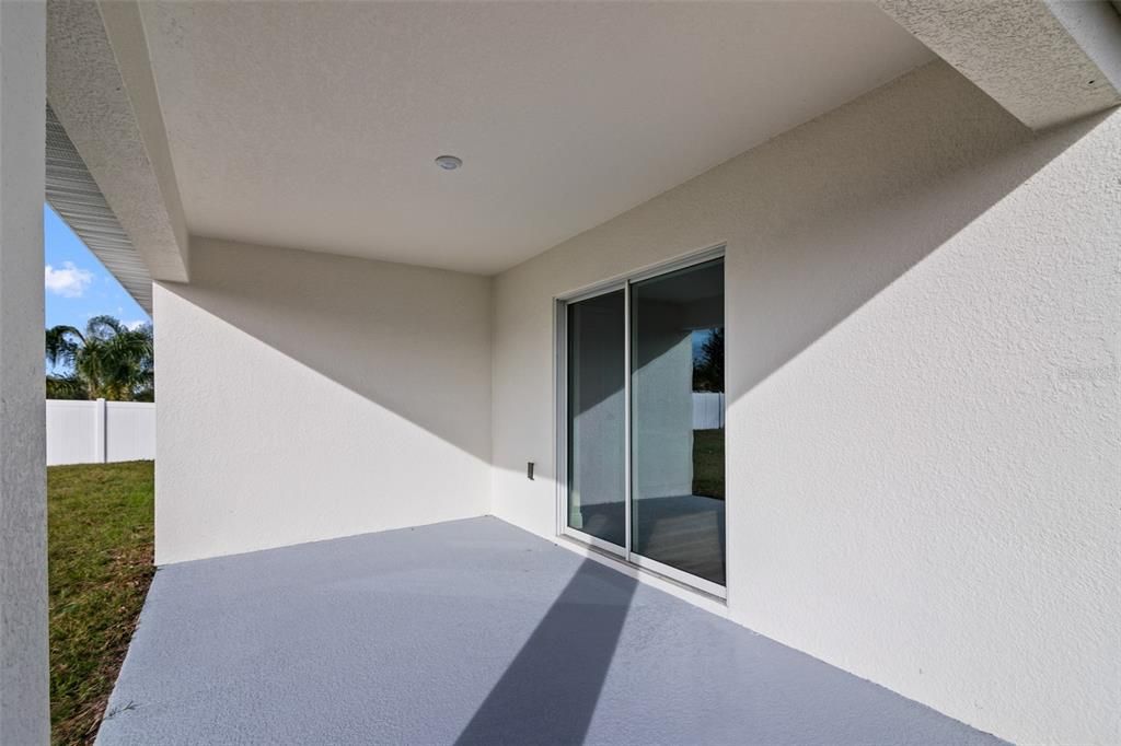 На продажу: $309,000 (4 спален, 2 ванн, 1856 Квадратных фут)