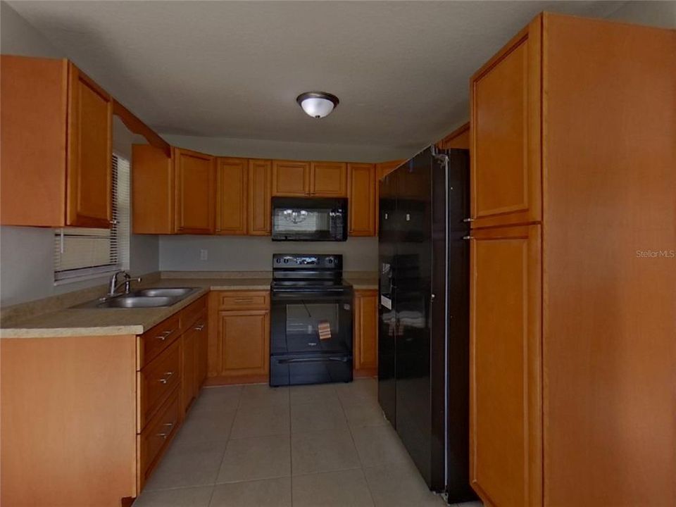 En Renta: $2,249 (3 camas, 2 baños, 1955 Pies cuadrados)