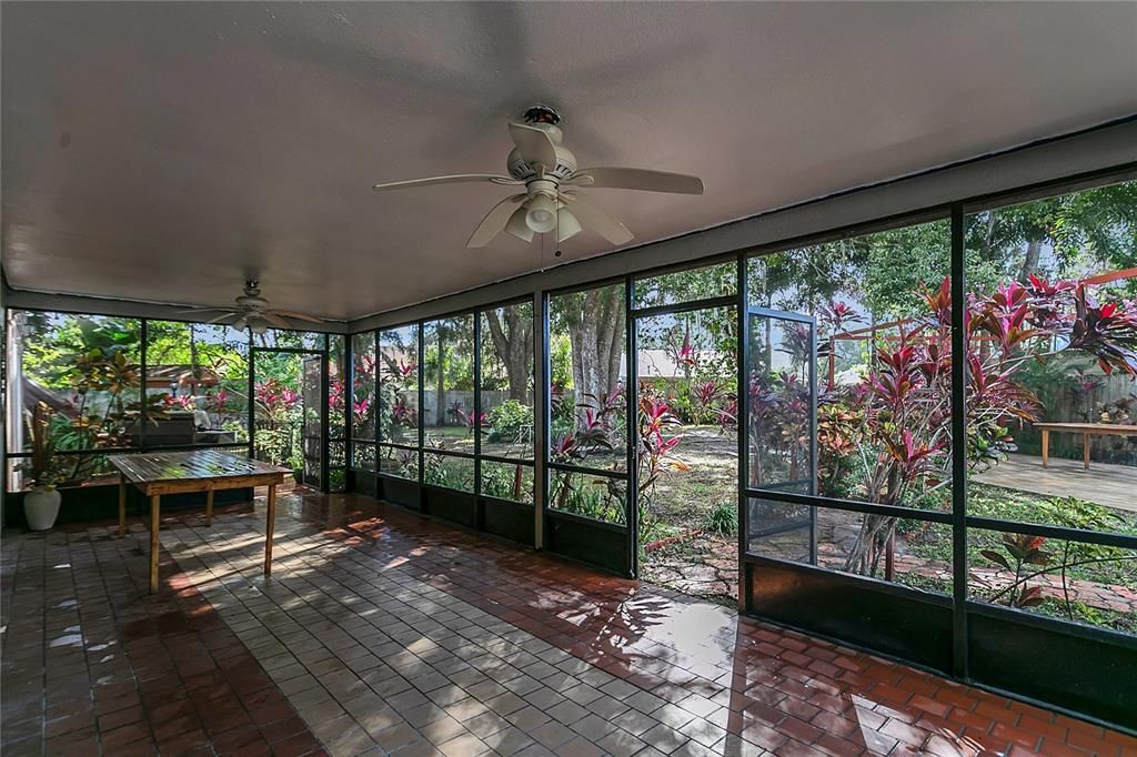 For Sale: $535,000 (4 beds, 2 baths, 2341 Square Feet)