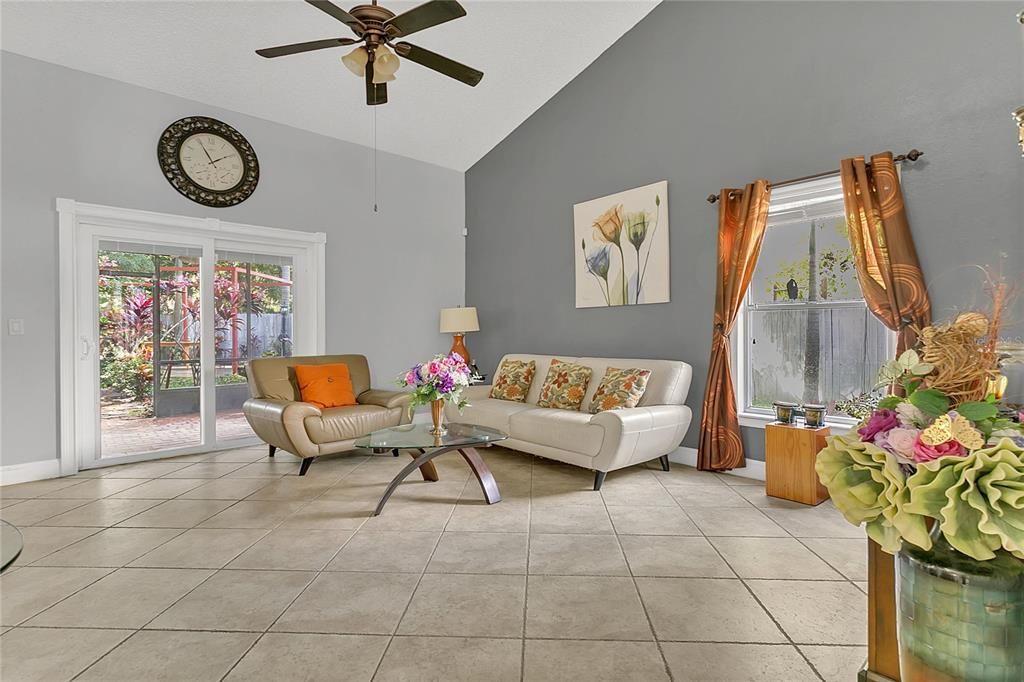 For Sale: $535,000 (4 beds, 2 baths, 2341 Square Feet)