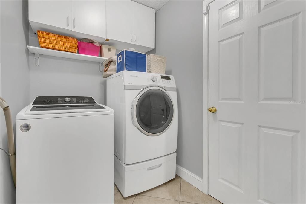 For Sale: $535,000 (4 beds, 2 baths, 2341 Square Feet)