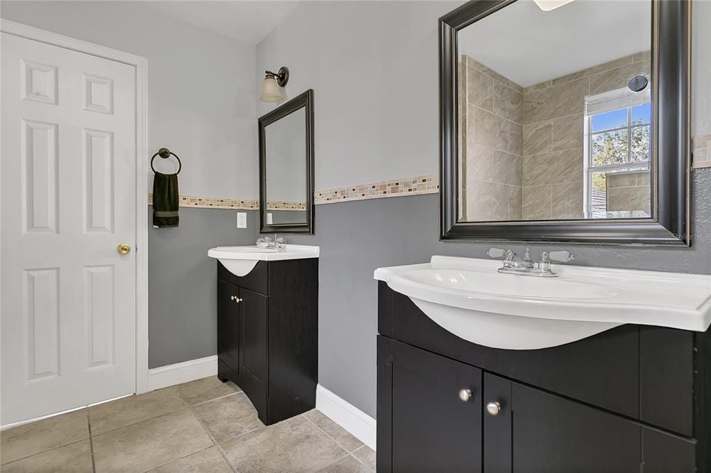 For Sale: $535,000 (4 beds, 2 baths, 2341 Square Feet)