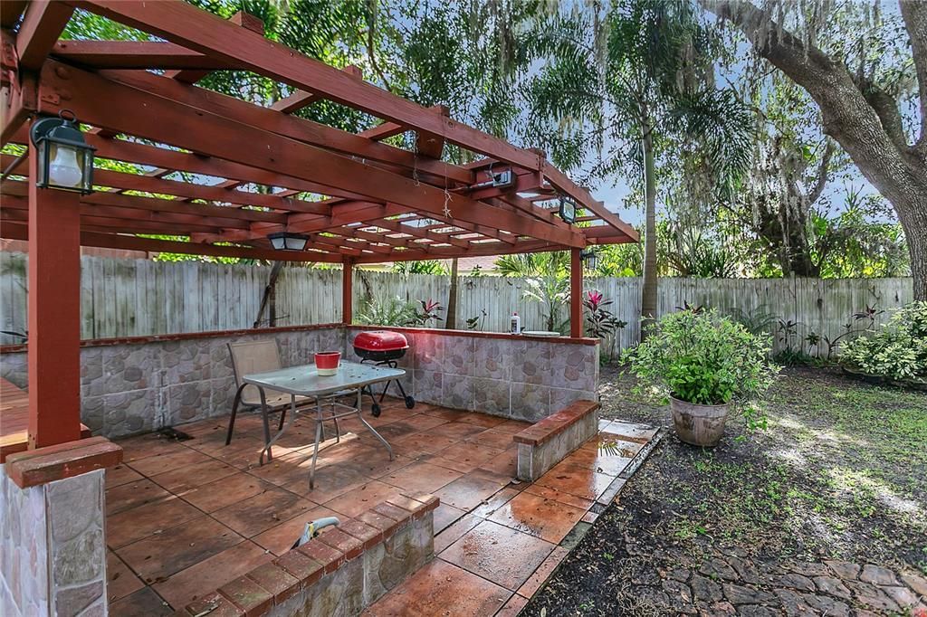 For Sale: $535,000 (4 beds, 2 baths, 2341 Square Feet)