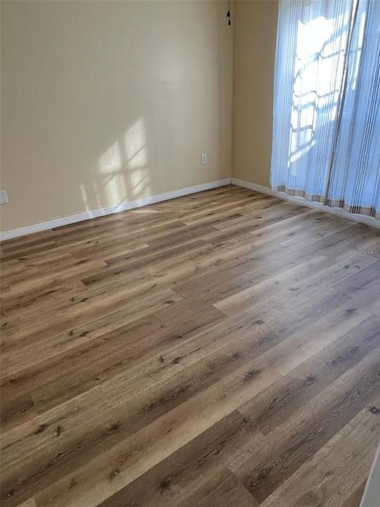 For Rent: $1,450 (2 beds, 1 baths, 900 Square Feet)