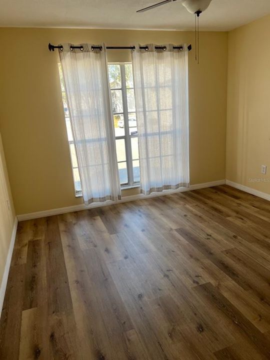 For Rent: $1,450 (2 beds, 1 baths, 900 Square Feet)