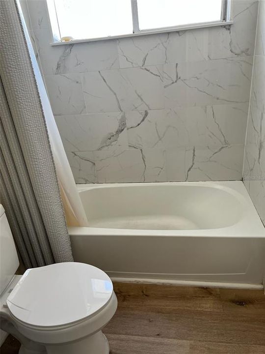 For Rent: $1,450 (2 beds, 1 baths, 900 Square Feet)