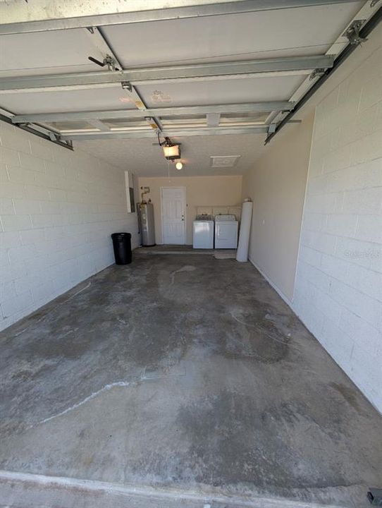 На продажу: $129,900 (2 спален, 2 ванн, 1135 Квадратных фут)