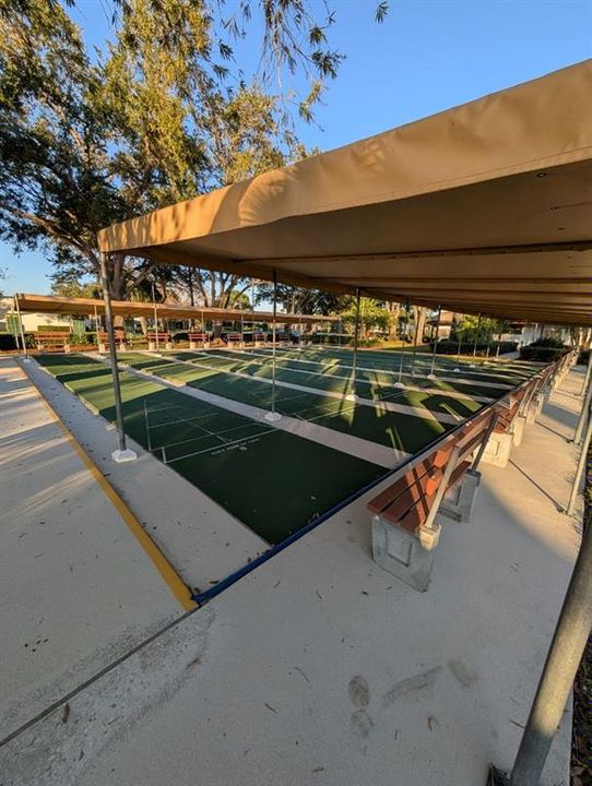 На продажу: $129,900 (2 спален, 2 ванн, 1135 Квадратных фут)