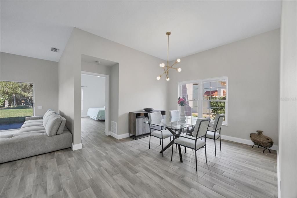 En Venta: $374,000 (2 camas, 2 baños, 1730 Pies cuadrados)