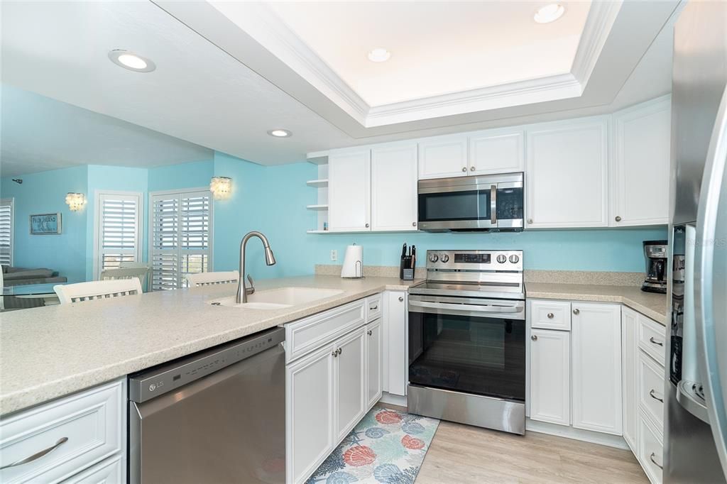 For Sale: $375,000 (2 beds, 2 baths, 1232 Square Feet)