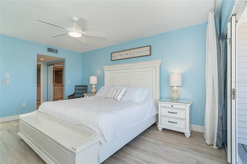 For Sale: $375,000 (2 beds, 2 baths, 1232 Square Feet)