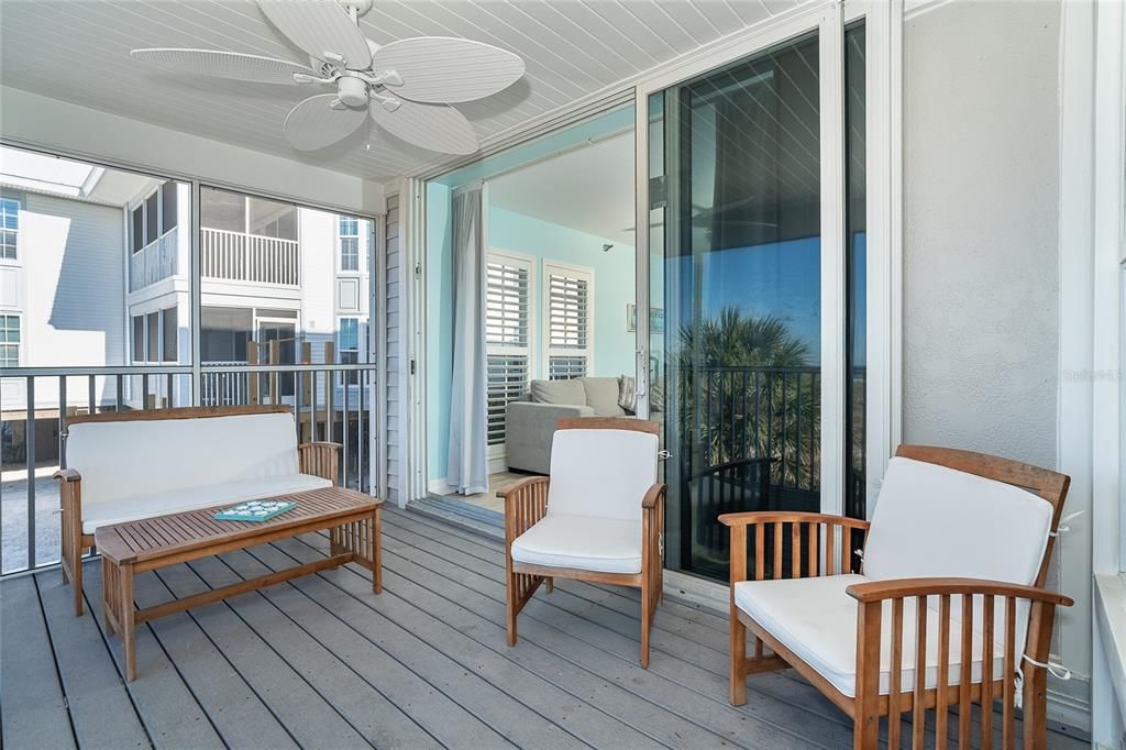 For Sale: $375,000 (2 beds, 2 baths, 1232 Square Feet)