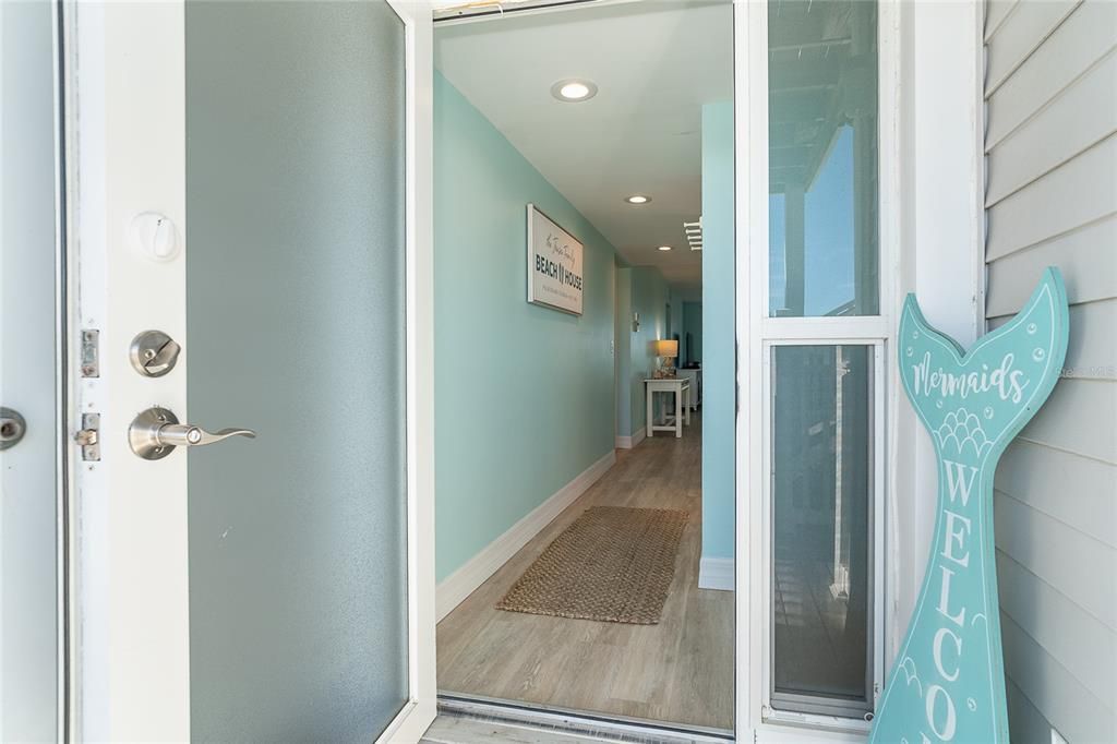 For Sale: $375,000 (2 beds, 2 baths, 1232 Square Feet)