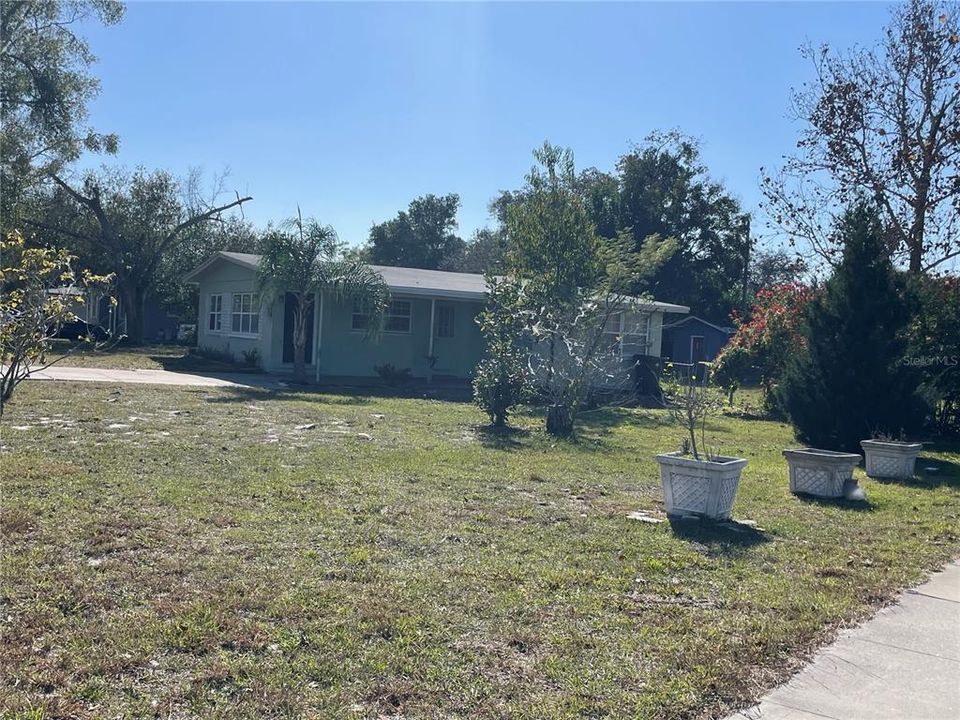 For Sale: $305,000 (3 beds, 1 baths, 1202 Square Feet)