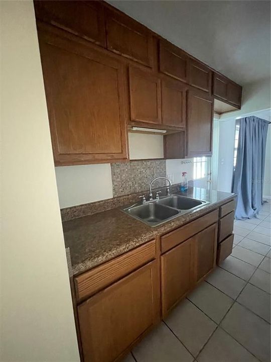 For Sale: $305,000 (3 beds, 1 baths, 1202 Square Feet)