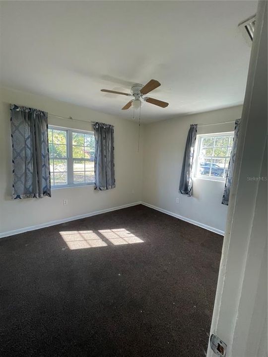 For Sale: $305,000 (3 beds, 1 baths, 1202 Square Feet)