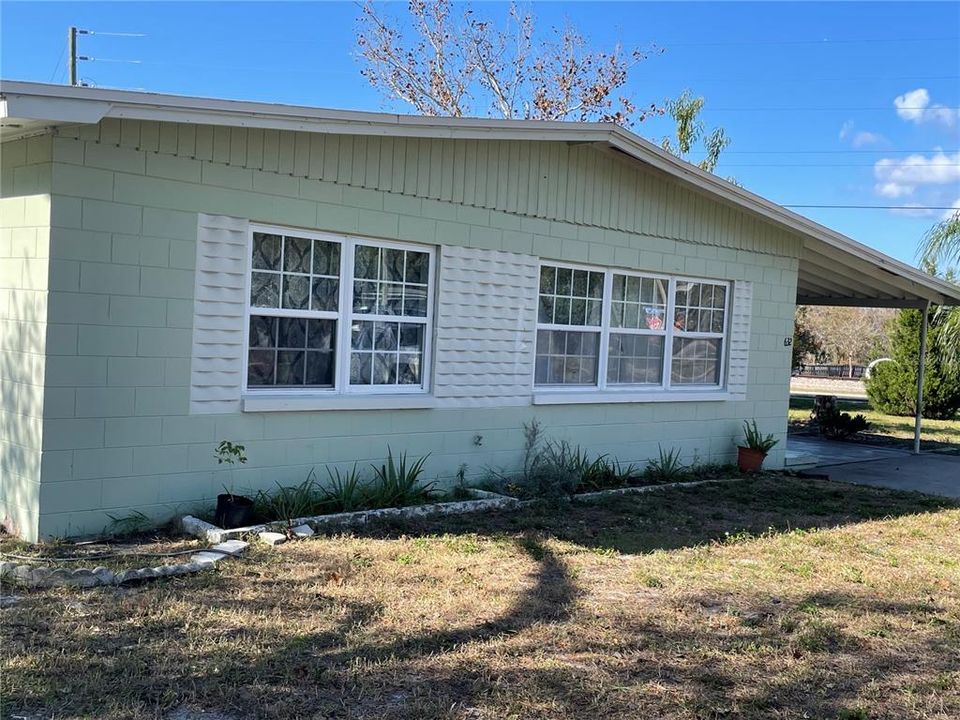 For Sale: $305,000 (3 beds, 1 baths, 1202 Square Feet)