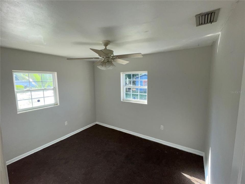 For Sale: $305,000 (3 beds, 1 baths, 1202 Square Feet)