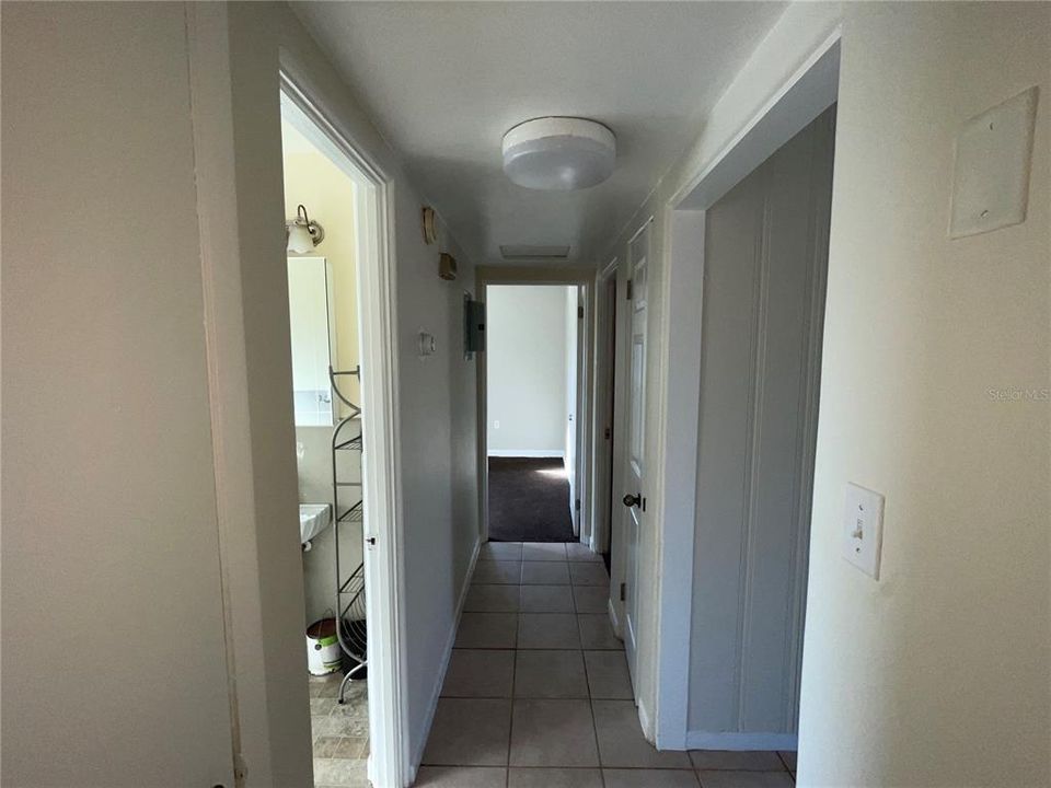 For Sale: $305,000 (3 beds, 1 baths, 1202 Square Feet)