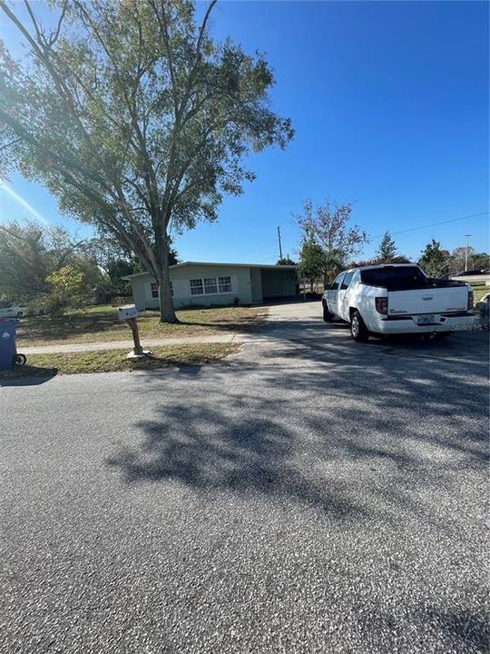 For Sale: $305,000 (3 beds, 1 baths, 1202 Square Feet)