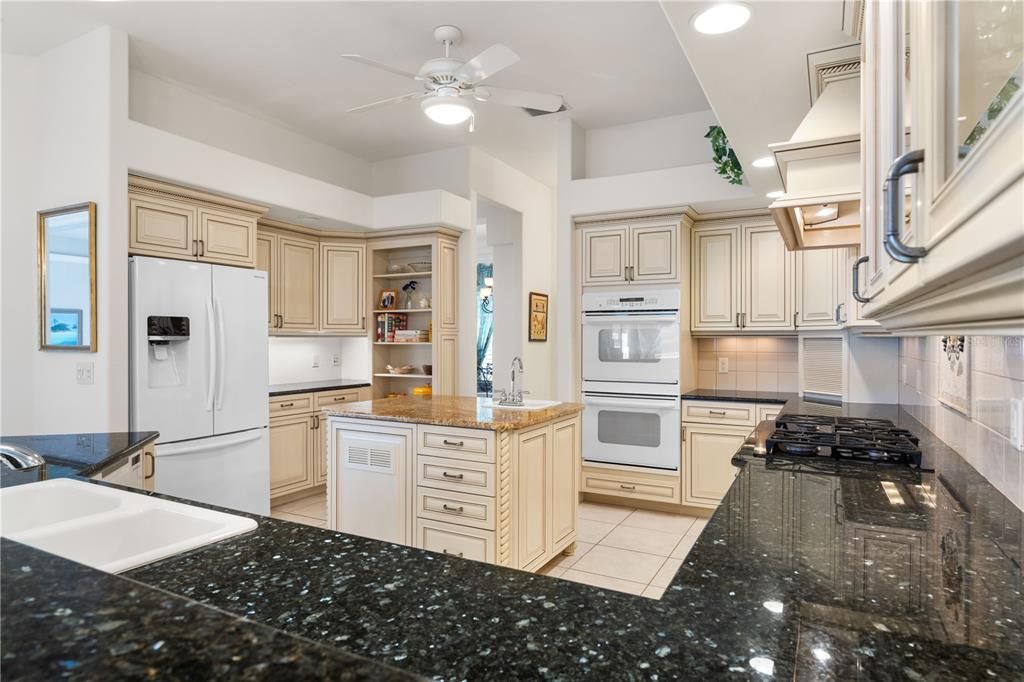 For Sale: $1,675,000 (5 beds, 3 baths, 3936 Square Feet)