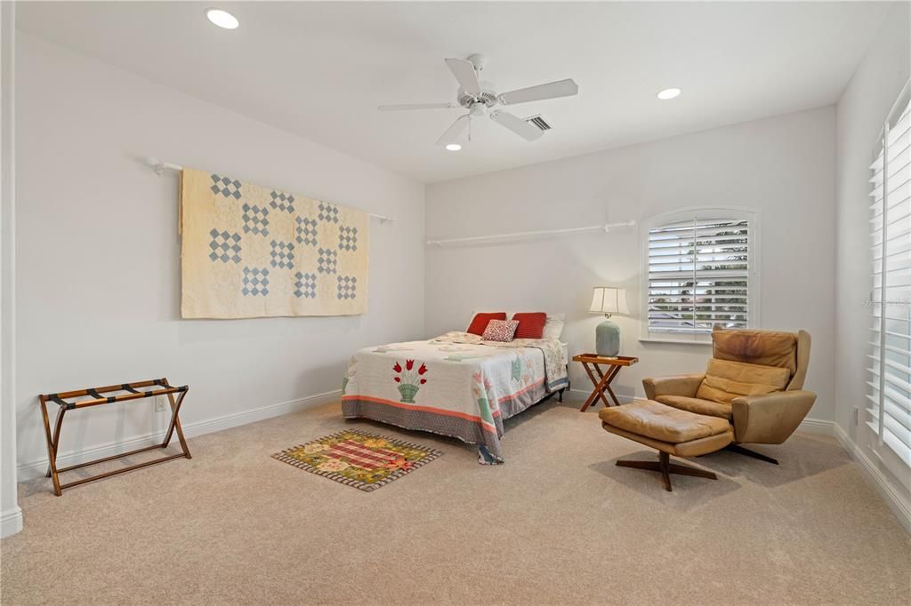 For Sale: $1,675,000 (5 beds, 3 baths, 3936 Square Feet)