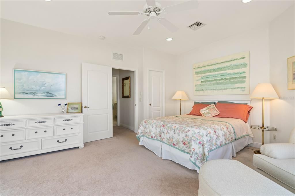 For Sale: $1,675,000 (5 beds, 3 baths, 3936 Square Feet)