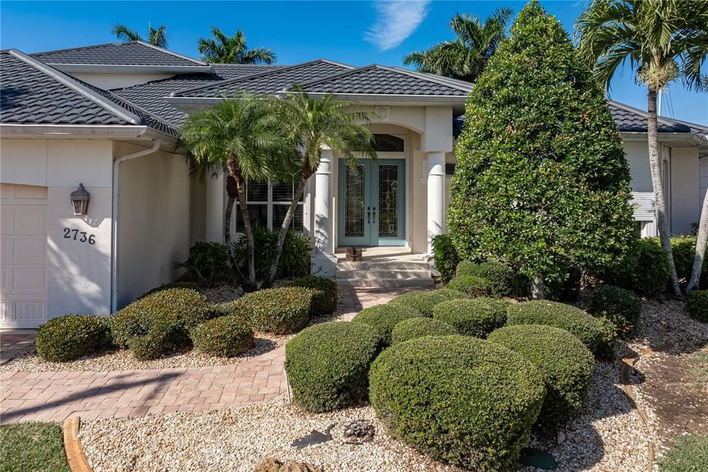 For Sale: $1,675,000 (5 beds, 3 baths, 3936 Square Feet)