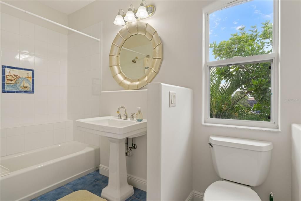 For Sale: $1,675,000 (5 beds, 3 baths, 3936 Square Feet)