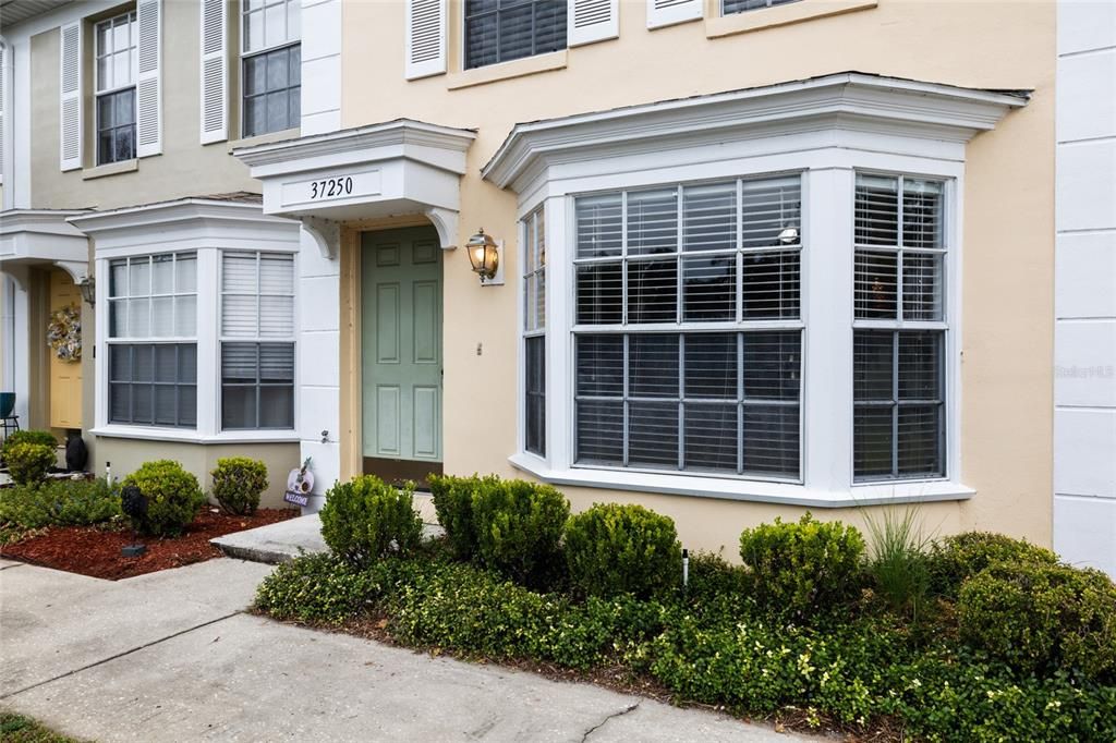 For Rent: $1,500 (2 beds, 1 baths, 1051 Square Feet)