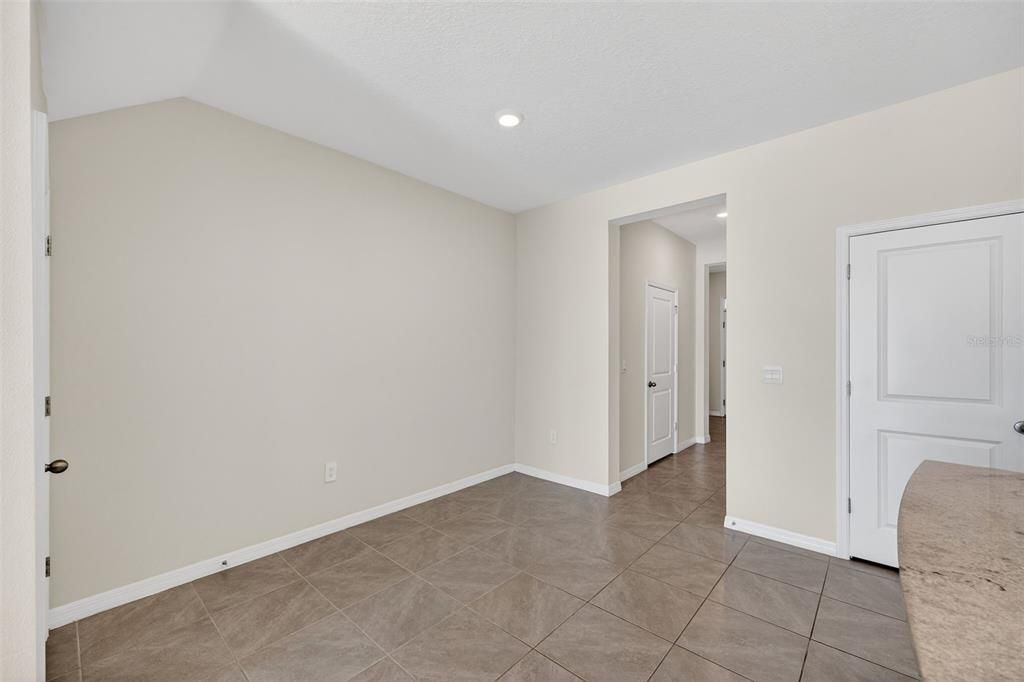 For Sale: $354,900 (3 beds, 2 baths, 1673 Square Feet)