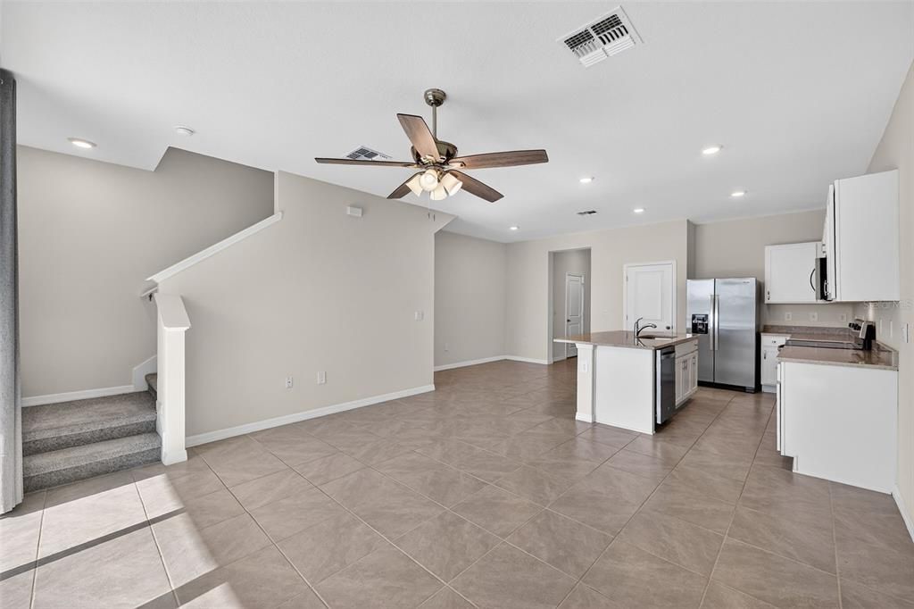 For Sale: $354,900 (3 beds, 2 baths, 1673 Square Feet)