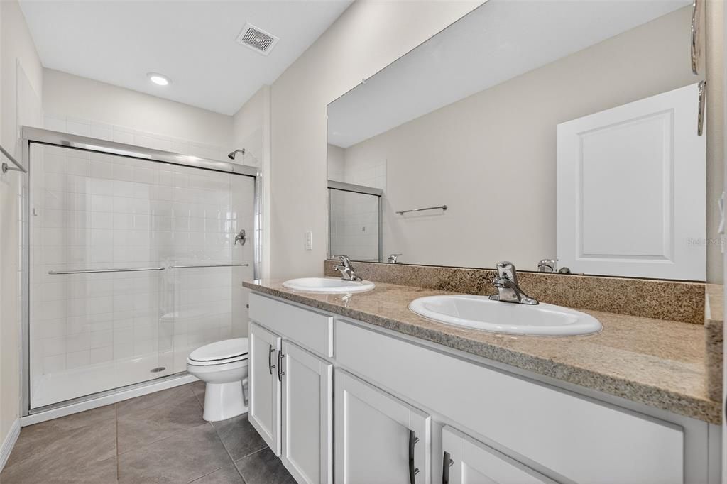 For Sale: $354,900 (3 beds, 2 baths, 1673 Square Feet)