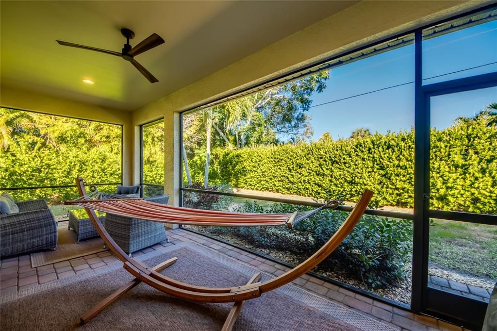 En Venta: $635,000 (3 camas, 2 baños, 1998 Pies cuadrados)