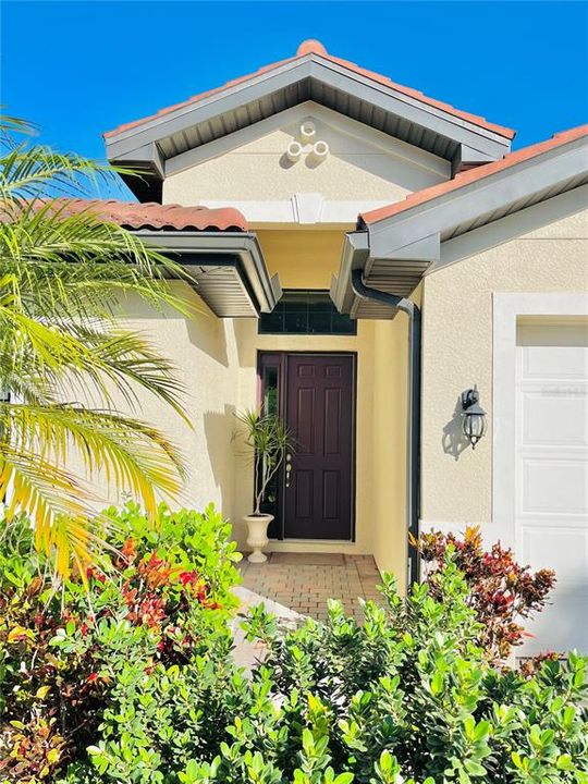 En Venta: $635,000 (3 camas, 2 baños, 1998 Pies cuadrados)