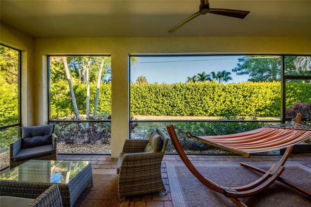 En Venta: $635,000 (3 camas, 2 baños, 1998 Pies cuadrados)