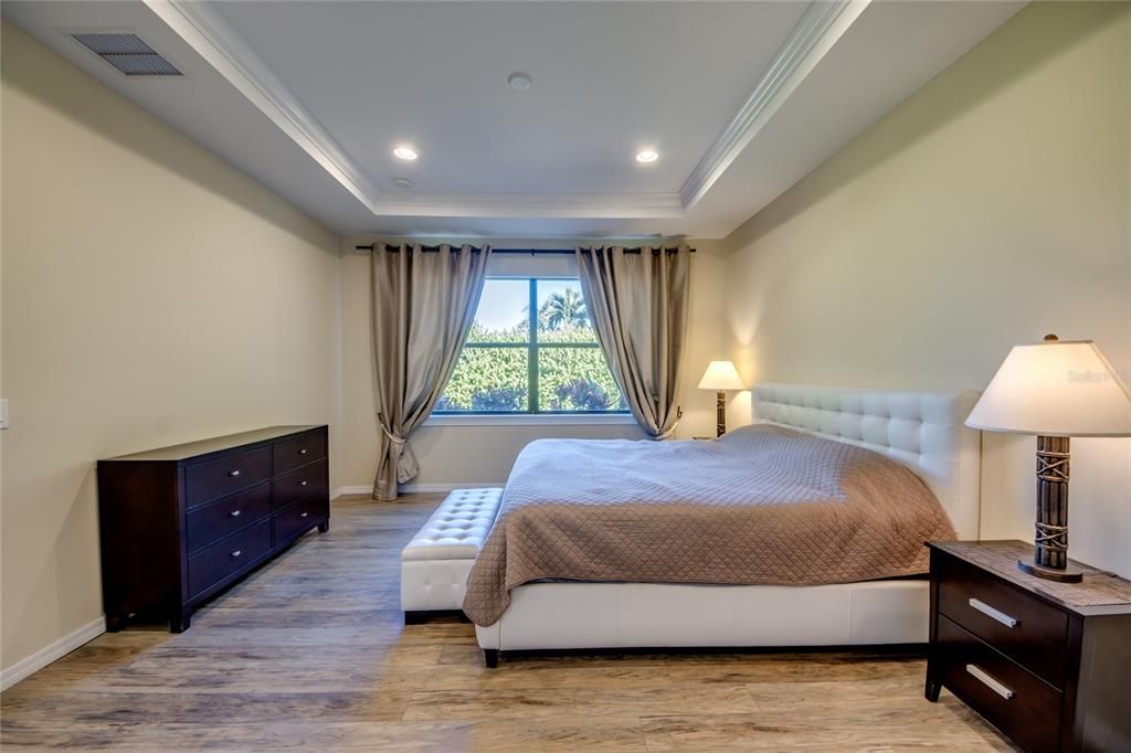 En Venta: $635,000 (3 camas, 2 baños, 1998 Pies cuadrados)